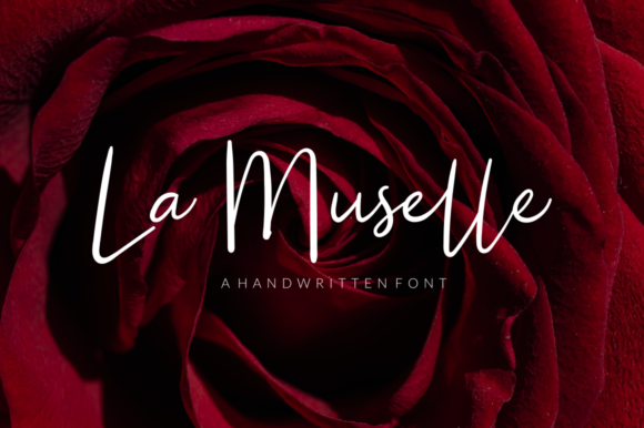 La Muselle: A Delicate Script Font for Modern Campaigns